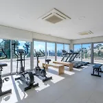 Aralia - 3-bedroom Coastal Luxury In Lejlighed